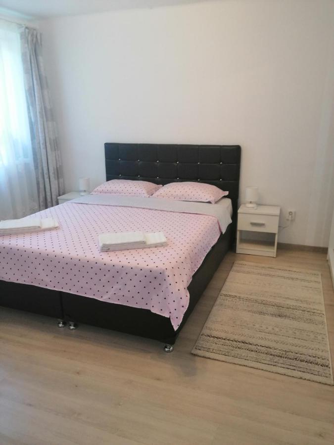 Amigohd² Daire Hunedoara Dış mekan fotoğraf
